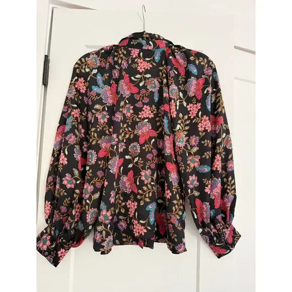 $198 New Misa Floral Silky Button Down - XS - Black / Pink